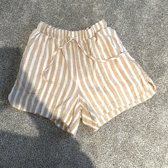 NWOT!! Tan & white stripe high waisted linen short - Picture 1 of 1